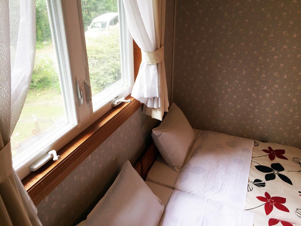 富士河口湖 蜡笔家庭旅馆酒店 外观 照片